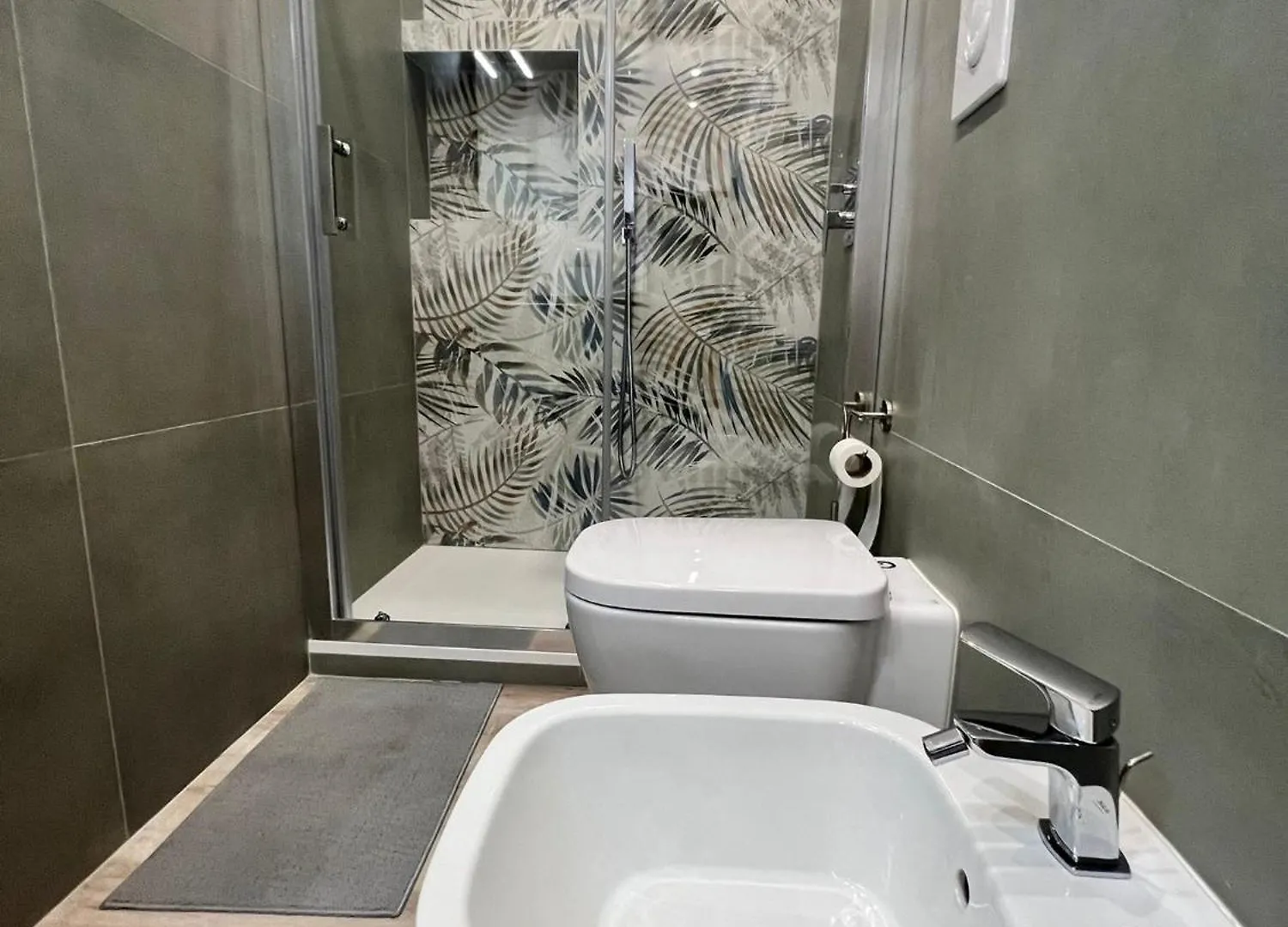 A Due Passi Dal Centro Di Napoli Apartment