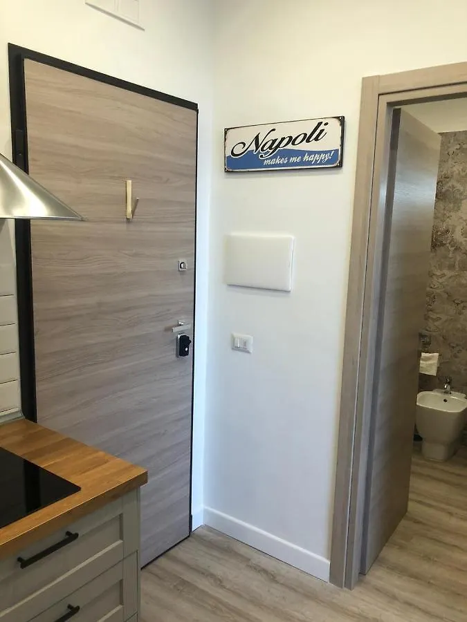 A Due Passi Dal Centro Di Napoli Apartment Italy
