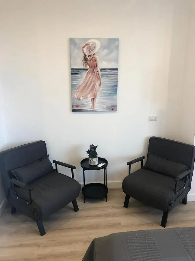A Due Passi Dal Centro Di Napoli Apartment