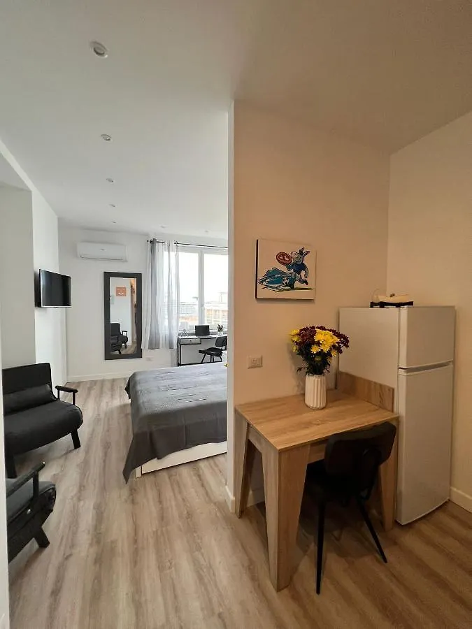 A Due Passi Dal Centro Di Napoli Apartment